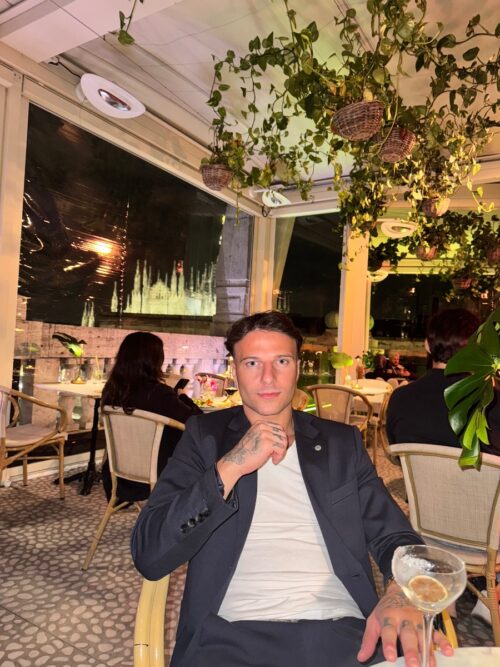 Chiaredon Gigolo Accompagnatore milano